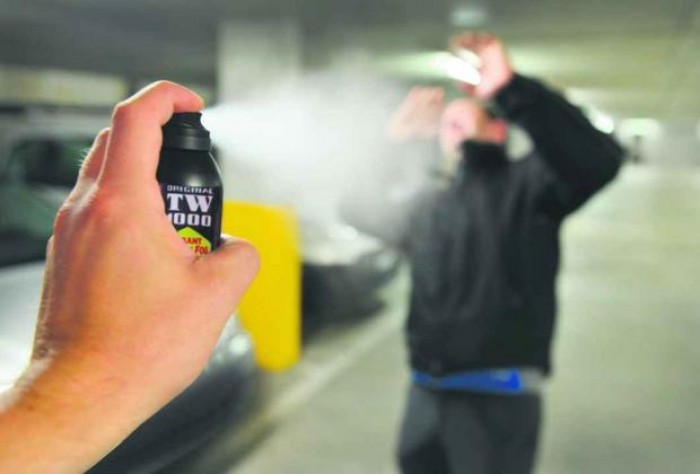 Porto Recanati. Individuata dalla polizia locale l’informatrice farmaceutica che ha spruzzato lo spray al peperoncino