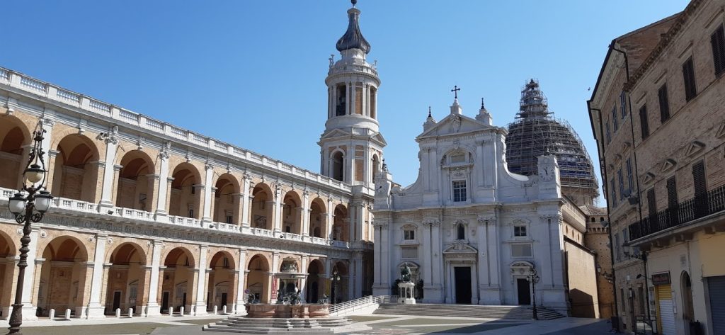 CELEBRAZIONI LITURGICHE NEL SANTUARIO PONTIFICIO DELLA SANTA CASA piazza della Madonna di Loreto