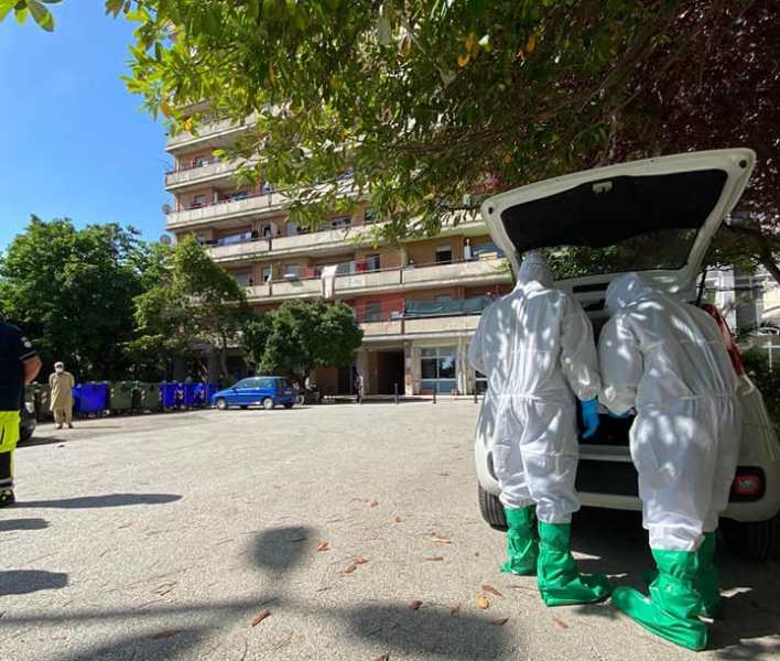 all’Hotel House da 2 a 5 i positivi al covid.