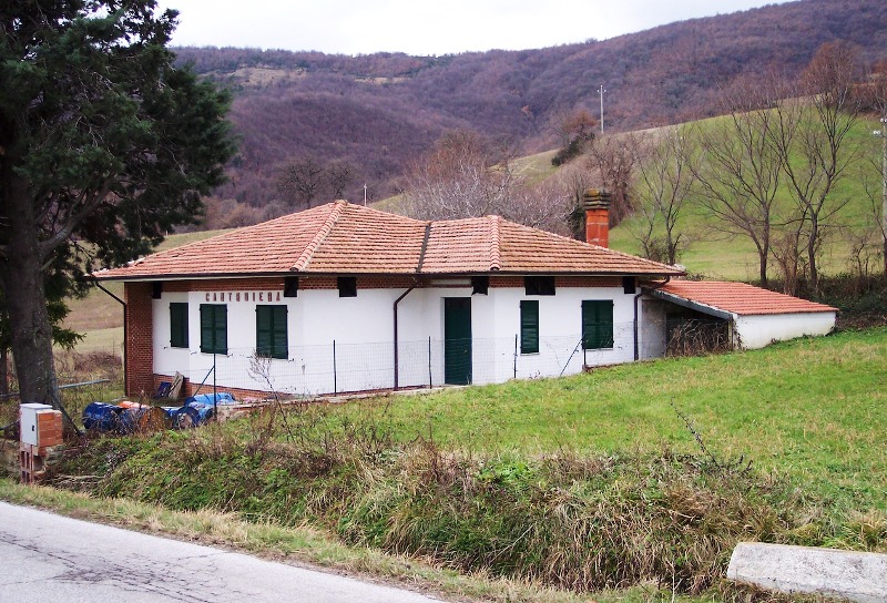 PROVINCIA MC: IN VENDITA 8 CASE EX-CANTONIERE