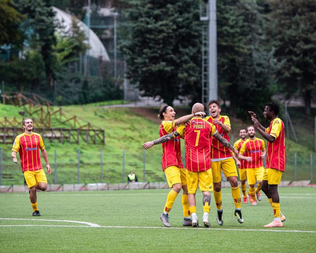 Si attende il nuovo protocollo anticovid, slitta al 13 dicembre la ripresa della serie D Recanatese - Rieti