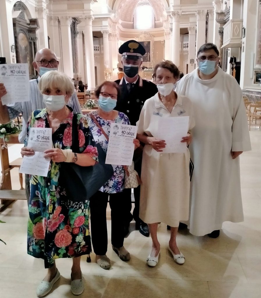 Carabinieri in chiesa contro le truffe agli anziani