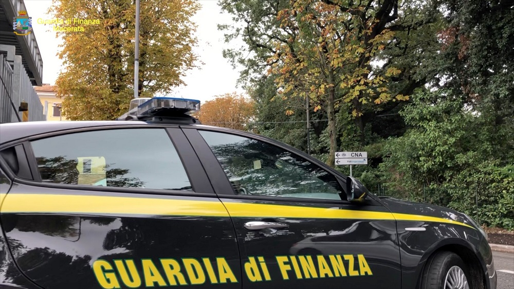 Sanzioni per investimenti in criptovalute per circa 230.000 euro non dichiarati al fisco.