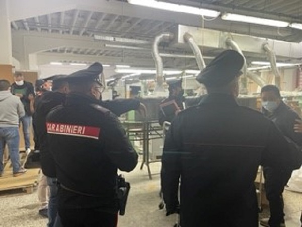Corridonia: lavoratori in nero e senza sicurezza: sequestrata una ditta di lavorazione tomaie.