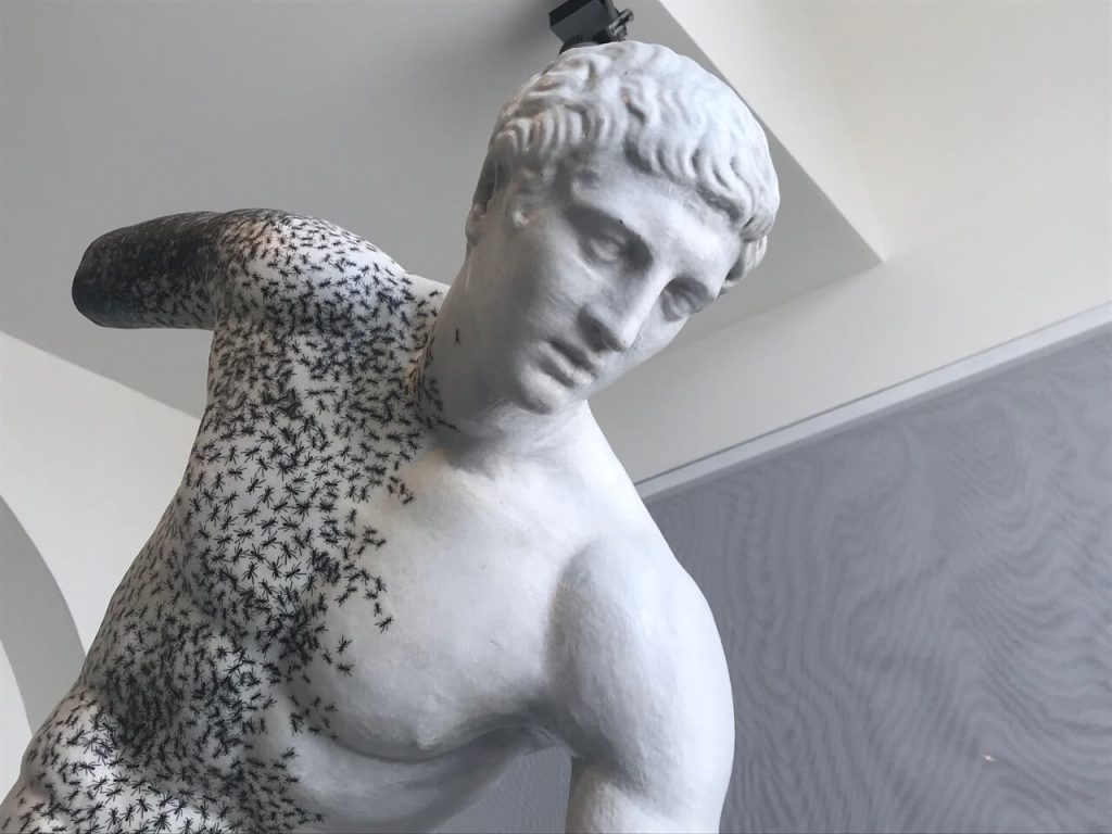 Alla scoperta di Brixia con le cancellature di Isgrò