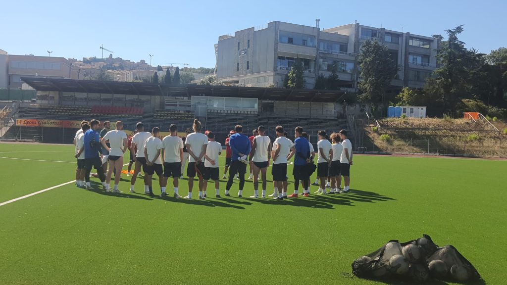 La Recanatese è tornata ad allenarsi al Tubaldi, via alla campagna abbonamenti