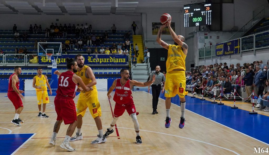 Strapotere Svethia, al PalaCingolani-Pierini Urbania ko 73-55