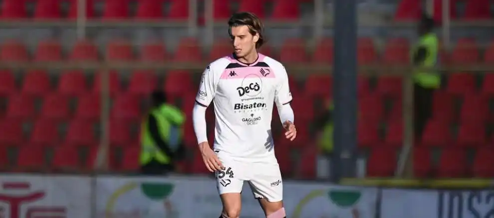 La Recanatese ancora attiva sul mercato, arriva il difensore Peretti