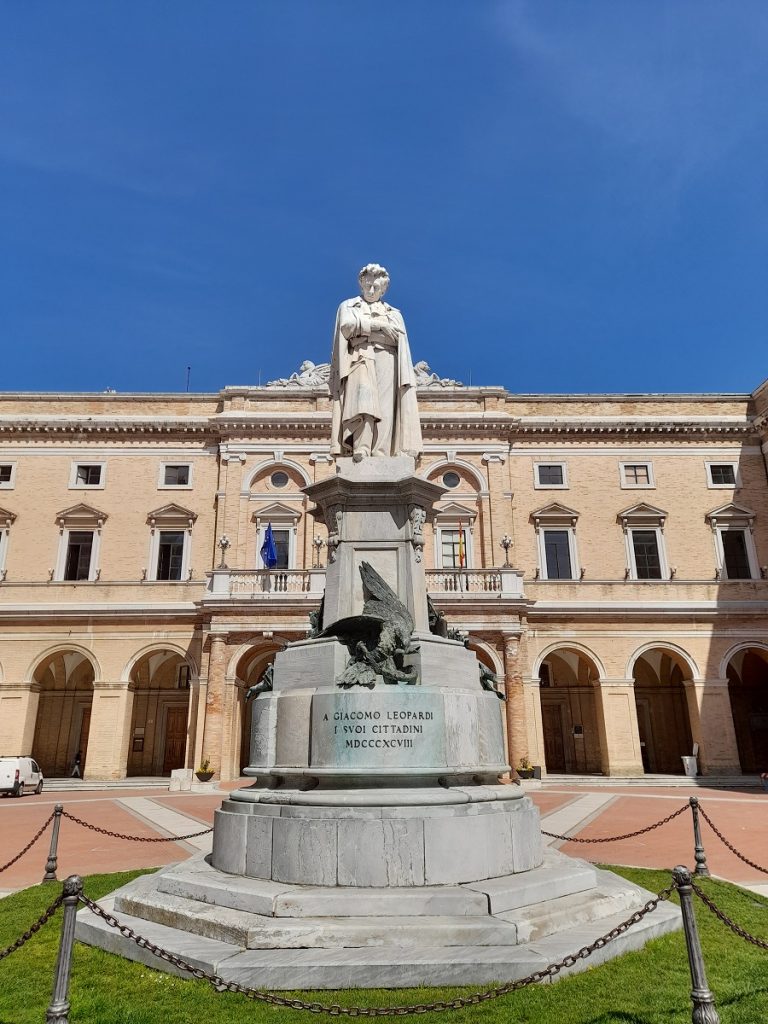 Visita guidata sulle orme di Leopardi e Lotto