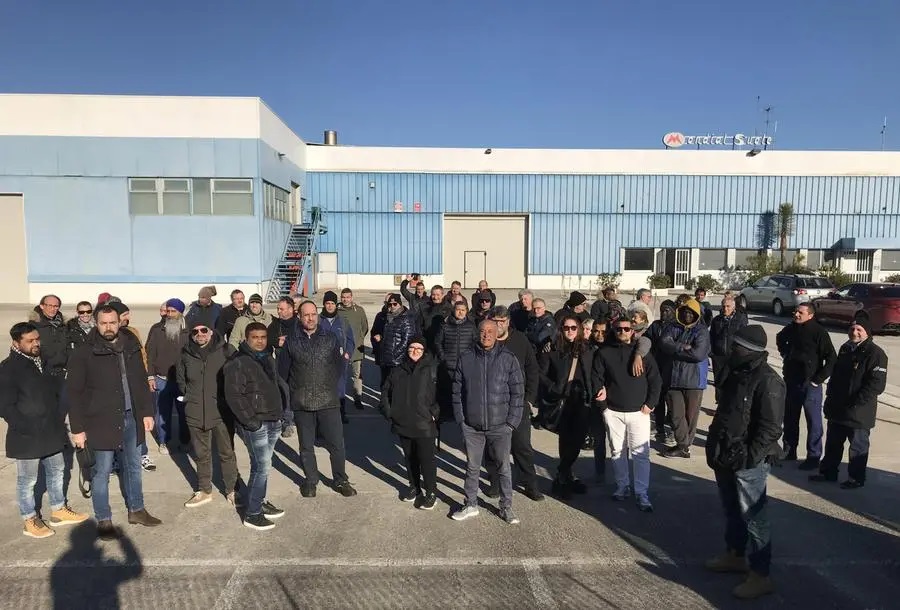 Porto Recanati. Continua lo stato di agitazione del Gruppo Mondial Suole