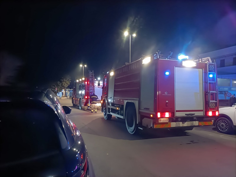 Principio di incendio nella cucina del rinomato ristorante Brace e Farina di Porto Recanati.