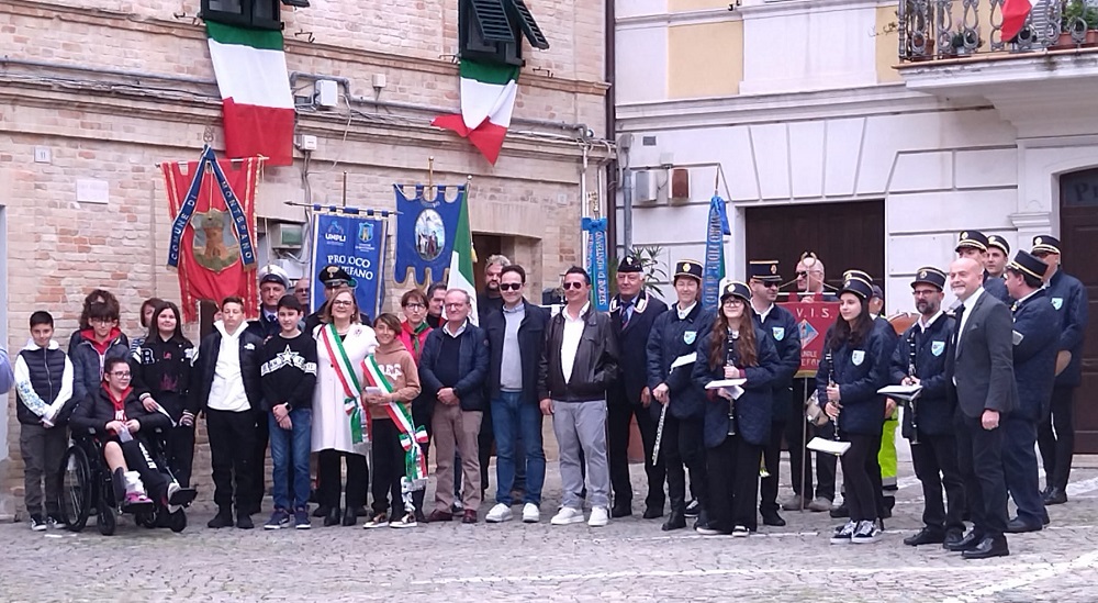 A Montefano il 25 Aprile celebrato dal Sindaco Barbieri e dal Consiglio Comunale dei Ragazzi insieme all’ANPI