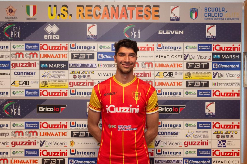 Alla Recanatese arriva anche il portiere Mascolo, mercoledì il primo allenamento al Tubaldi