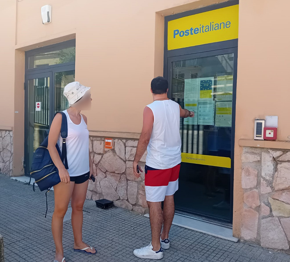 Recanati: disservizio del bancomat delle Poste di Castelnuovo