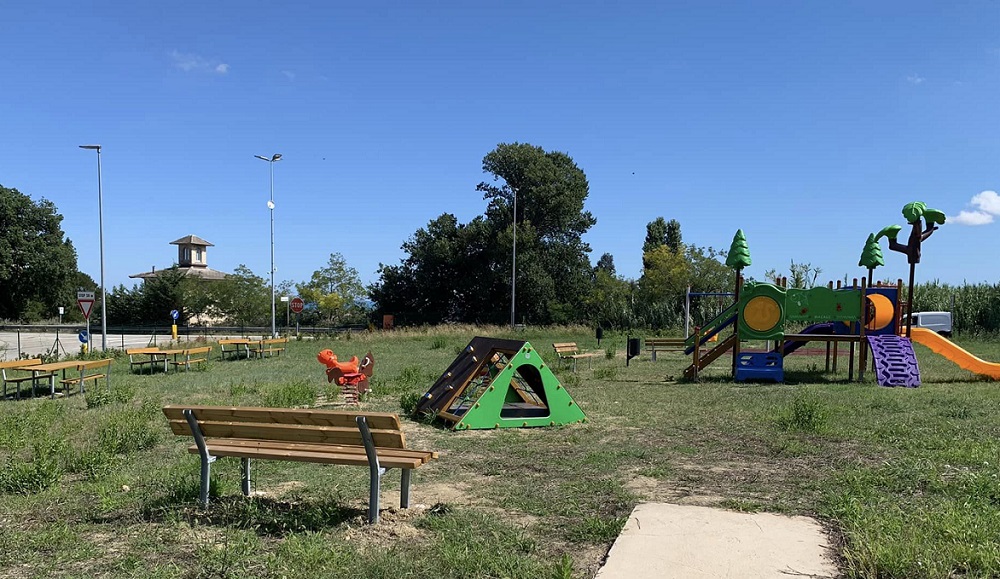 Si aprirà finalmente il cancello del parco giochi di via Martiri delle Foibe a Recanatii