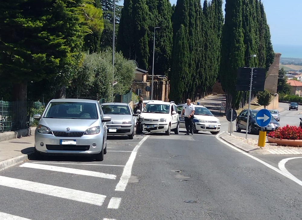 Incidente in viale Dalmazia a Recanati