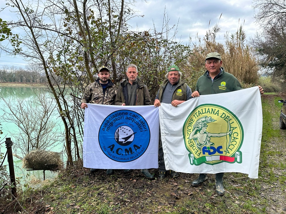 Nidi artificiali per i Germani reali in provincia di Macerata