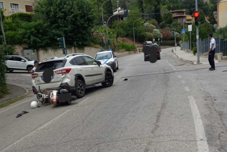 Recanati. Incidente a Le Grazie. Grave un 68enne che era a bordo di uno scooter