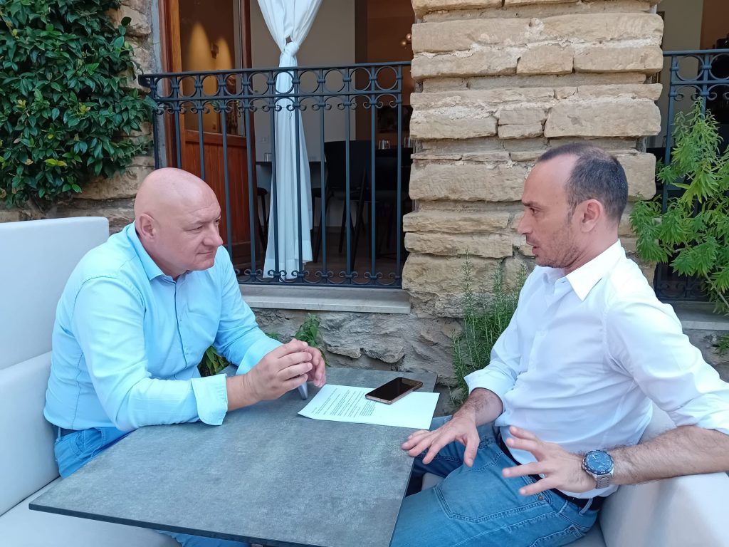 Recanati: i problemi del centro storico nell’incontro del Sindaco con l’associazione “Tra le porte”