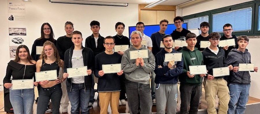 Giornata delle Eccellenze all’IIS “Enrico Mattei”: premiati i talenti dell’Istituto di Recanati