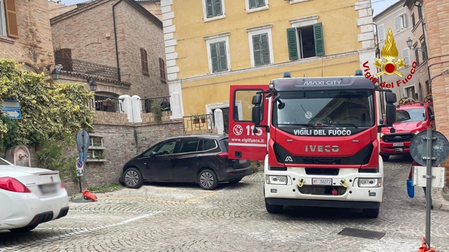 Incendio in un appartamento a Montecassiano