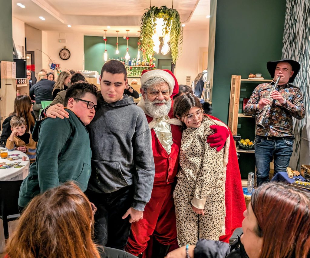 Un pomeriggio di magia con Babbo Natale all’Hotel “La Ginestra” di Recanati