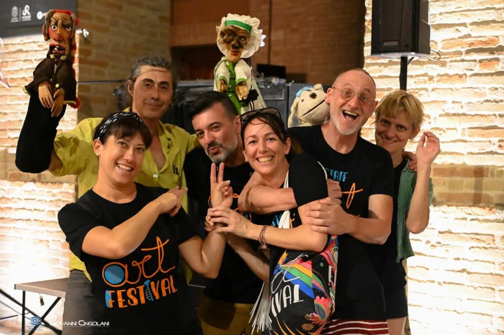 Dal 27 giugno al 13 luglio il Festival itinerante di arti performative sarà ospite nelle città di Porto Recanati, Numana, Loreto, Recanati