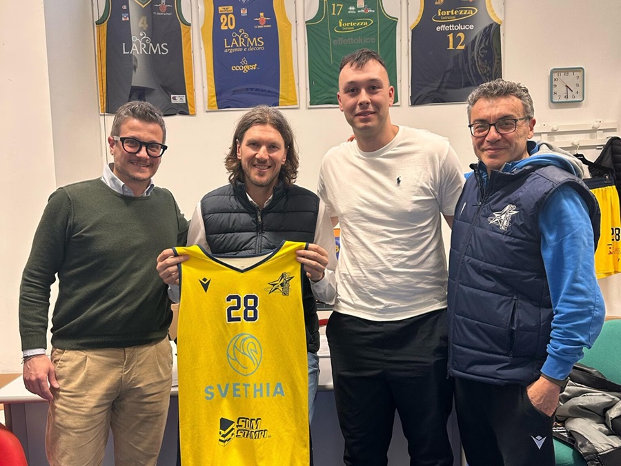 Pallacanestro Recanati. La Svethia pensa già al futuro, rinnovato Arminas Urbutis!