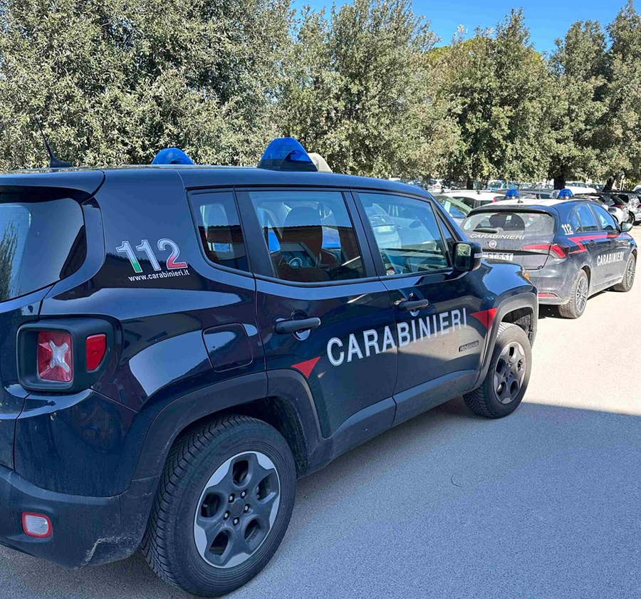 Sarnano – partita di calcio di playoff “Sarnano-Caldarola G.N.C” – scontro tra due tifosi.