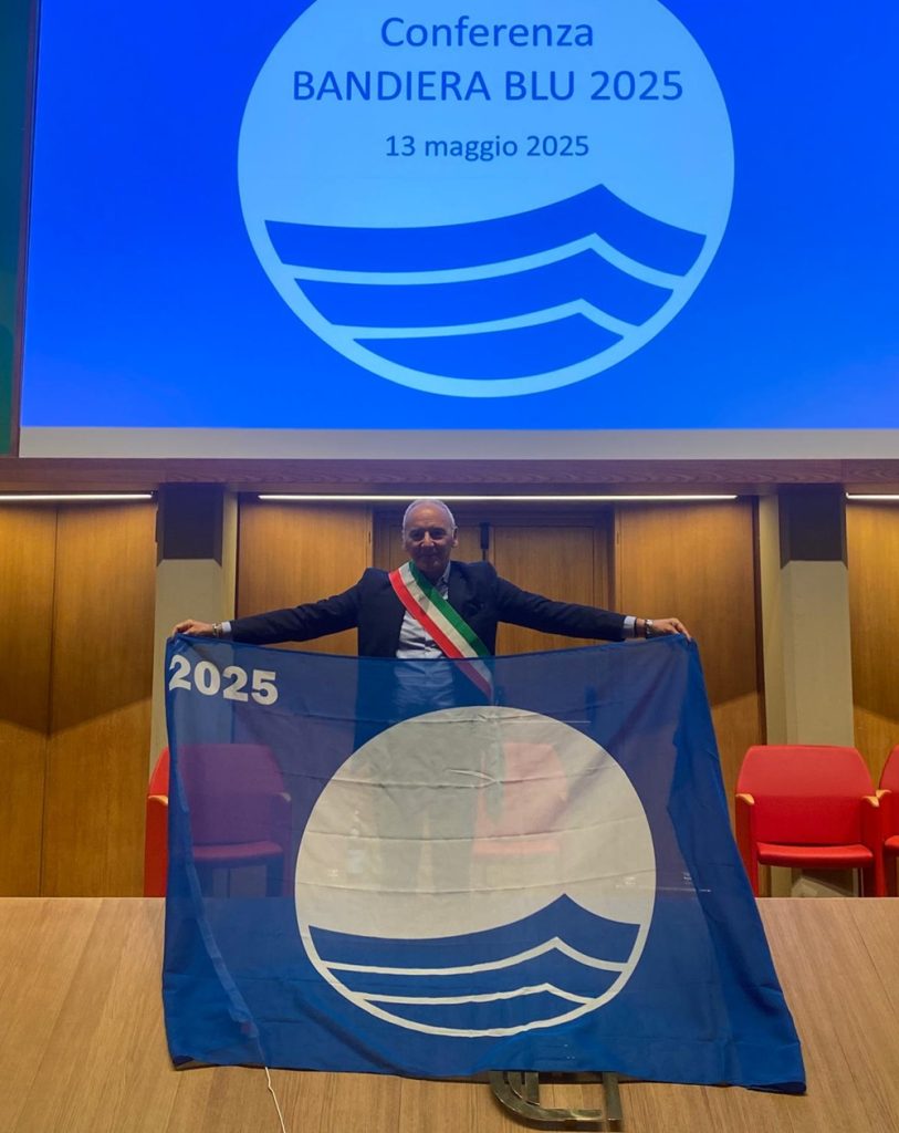 Quarta Bandiera Blu al Comune di Porto Recanati: cerimonia ufficiale al Cnr di Roma