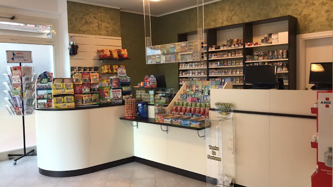 Recanati. Ladri in tabaccheria in via dei Politi: via con sigarette, gratta e vinci: bottino da oltre 9mila euro