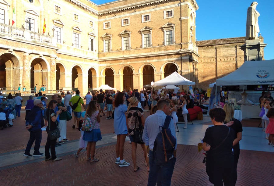 Recanati, la Festa dello Sport accende Piazza Leopardi, nel segno della condivisione