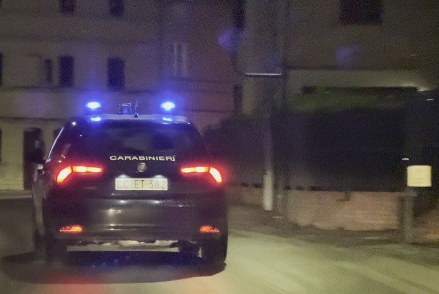 Tolentino, Carabinieri in campo contro illegalità: raffica di controlli a locali e strade