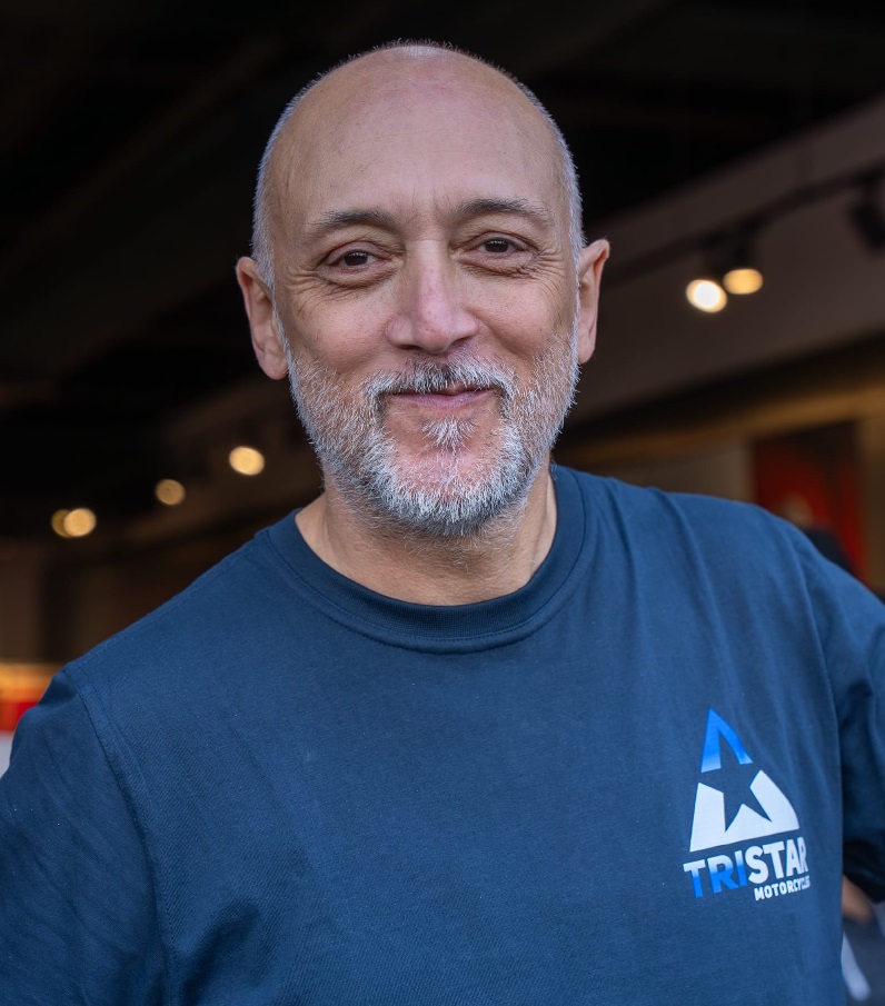 Dal Kuwait sotto i droni la testimonianza di Lorenzo D’Angelo tra tensioni regionali e vita quotidiana lontano da casa