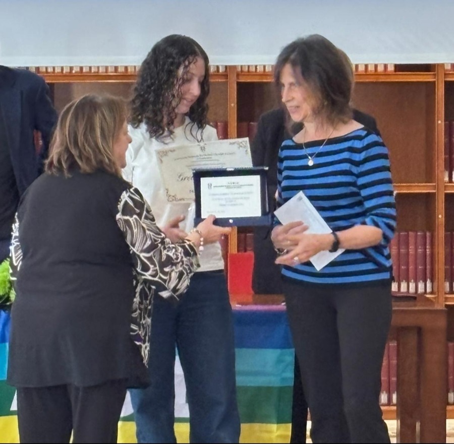 Recanati. La Scuola Patrizi premiata al concorso provinciale “Un racconto per la pace”