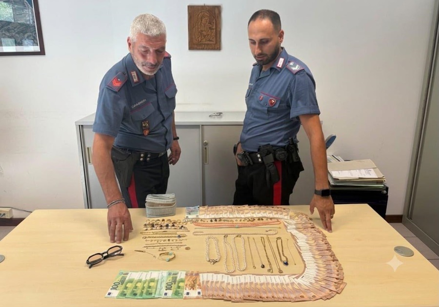 Porto Recanati. I Carabinieri arrestano due malviventi a Loreto: recuperata l’intera refurtiva di una truffa