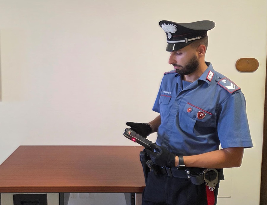 A Castelfidardo i Cararbinieri sedano un’aggressione, denunciato un giovane e sequestrato uno storditore elettrico