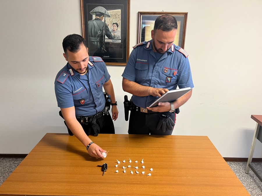 Osimo: due denunce per spaccio e cessione di stupefacente, Sequestrate 47 dosi di cocaina