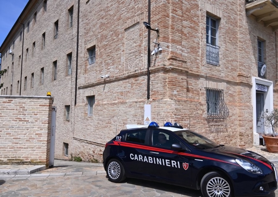 Omissione di soccorso e fuga dopo incidente: i Carabinieri identificano e denunciano il responsabile