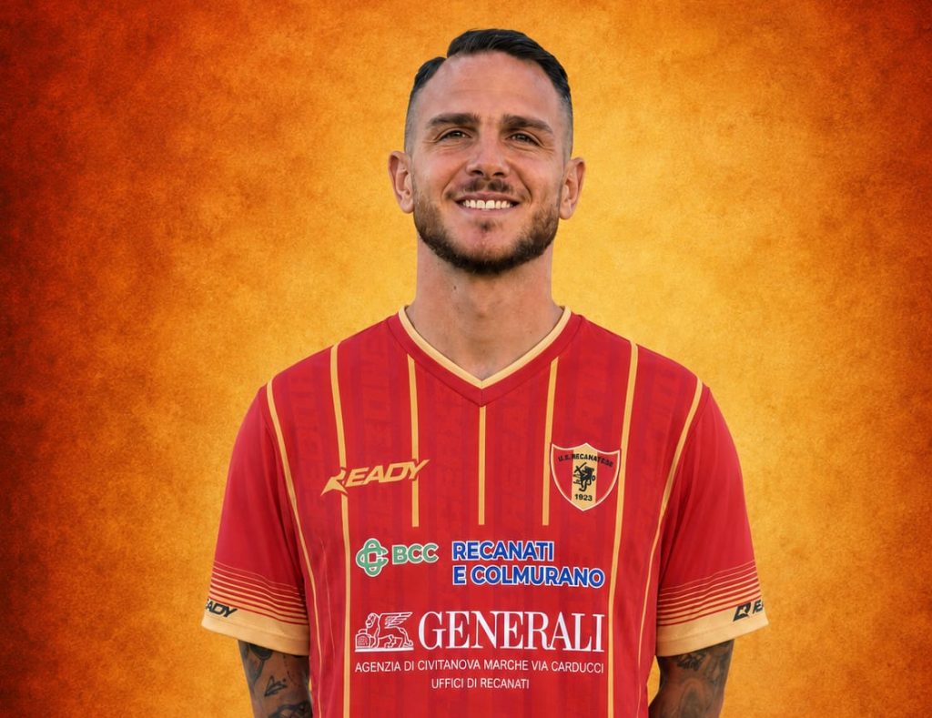 Un bomber per la Recanatese, Francesco Casola è giallo rosso