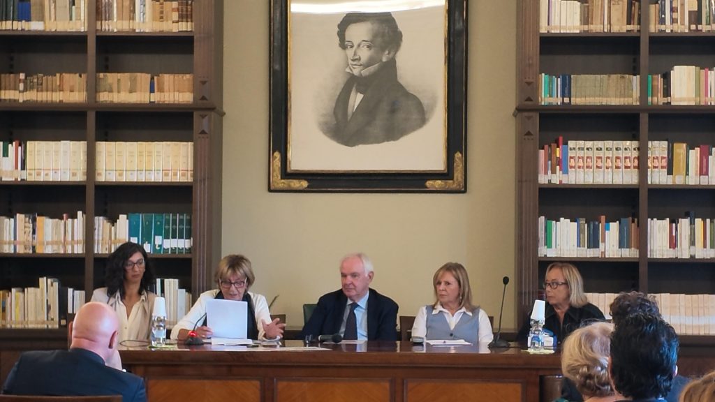 Recanati, inaugurata la Biblioteca Digitale Leopardiana: decine di migliaia di documenti a portata di clic