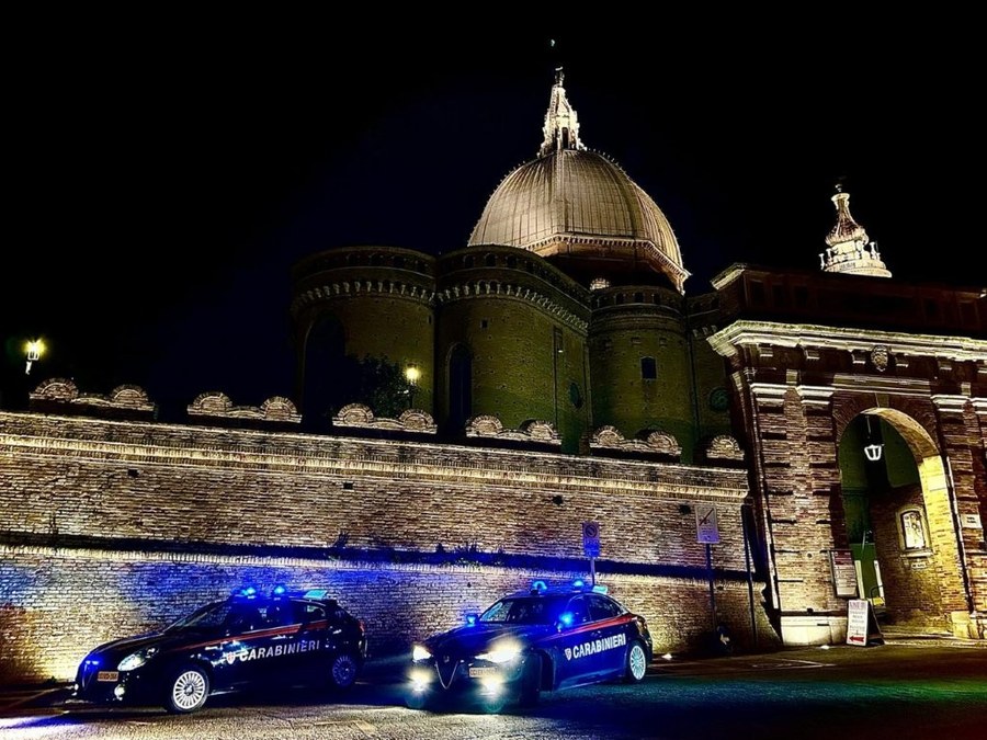 Loreto, al volante con un tasso alcolemico tre volte oltre il limite: denunciato un 30enne