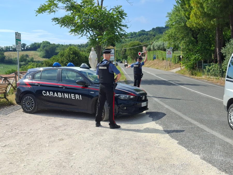 Numana, al volante con un tasso alcolemico di 1,90: denunciato un 45enne dai Carabinieri Controllo dei Carabinieri