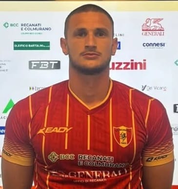 Recanatese a Terni per la Coppa, torna il difensore Nicola Vecchio