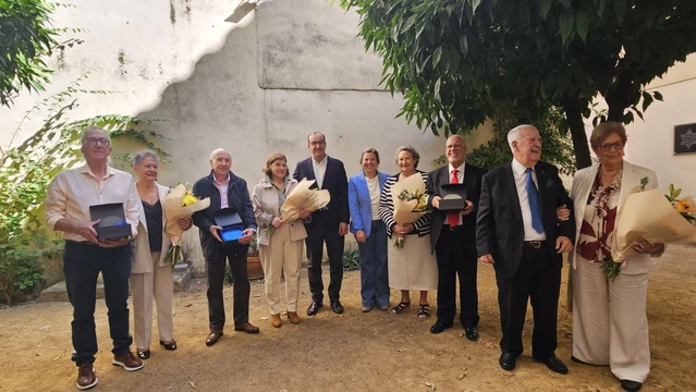 Cáceres homenajea a cuatro matrimonios longevos de la ciudad