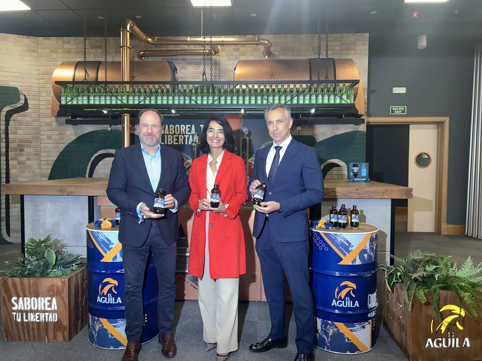 Edición especial de cerveza El Águila por el 175 aniversario de Canal de Isabel II / Comunidad de Madrid