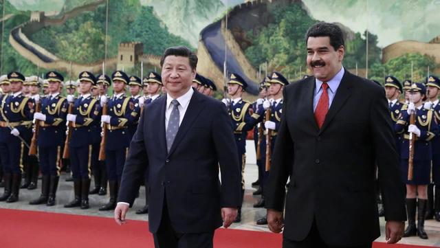 China pide a EE.UU. que garantice la seguridad personal de Maduro y de su esposa