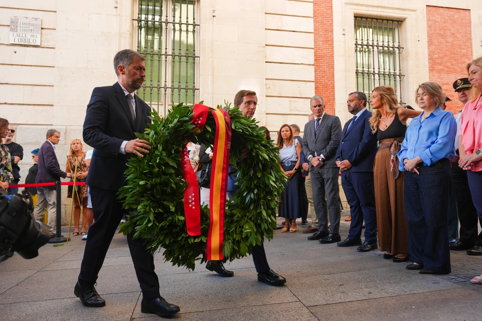 Homenaje en recuerdo a las víctimas del atentado de la banda terrorista ETA en la Calle del Correo / Comunidad de Madrid