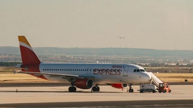Canarias-Madrid: Vuelos con Iberia Express desde 16 euros