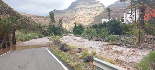 Lluvias, sí. Irresponsables, también.